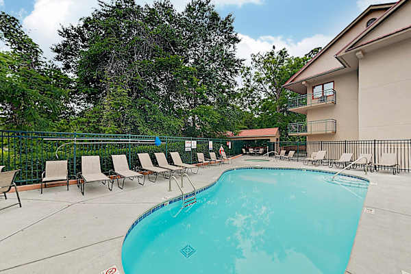 Summit Manor Condos 4032, a Casago condo rental in Gatlinburg