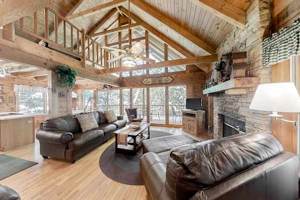 Peak A View, a Casago vacation rental in Townsend