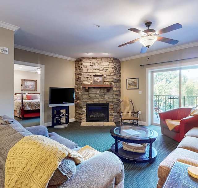 Summit Manor Condos Unit B3062
