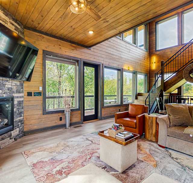 Rocky Top Ridge Retreat