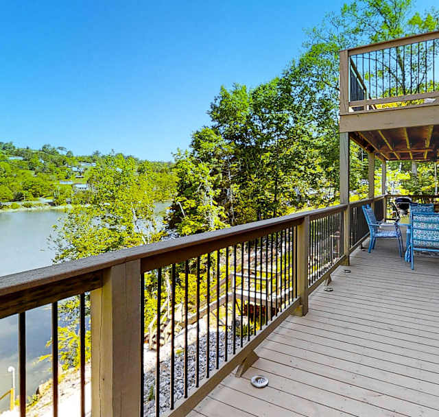 Camp Rampe Lakefront Cabin