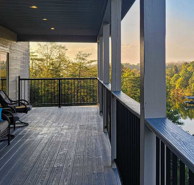 Lake Front Smoky Mountain View