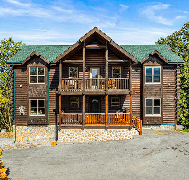Legacy Mountain Resort – Left on Top of the World