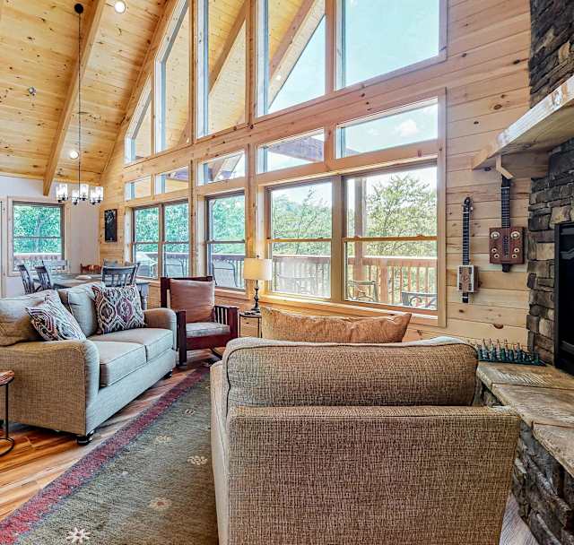 Rocky Top Jewel Cabin