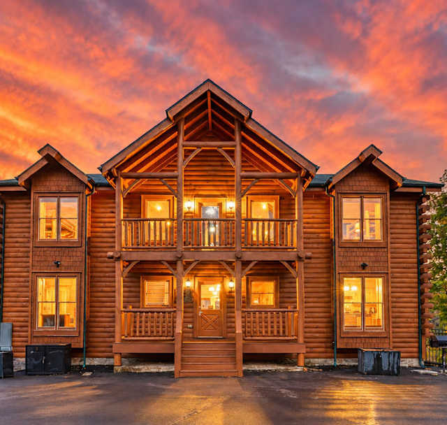 Black Bear Ridge Resort – Valhalla Manor