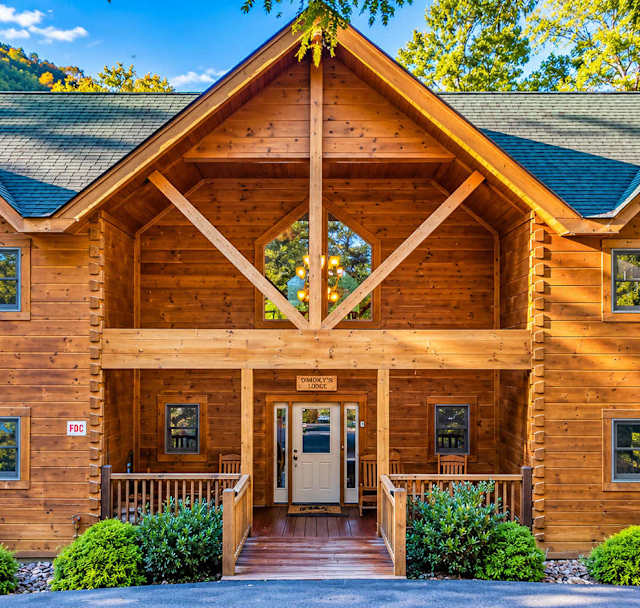Smokey’s Lodge