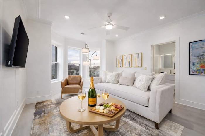 Historic Renovated Loft photo 3