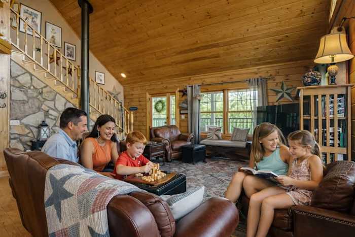 Family Cabin w/ Hot Tub & Scenic Lake Views photo 2
