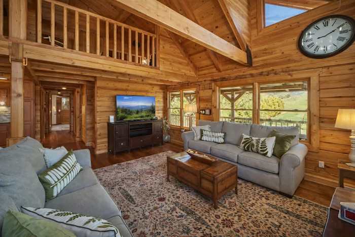 Luxe Smoky Mtn Family Estate photo 5