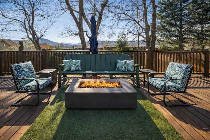 Luxe Smoky Mtn Family Estate photo 2