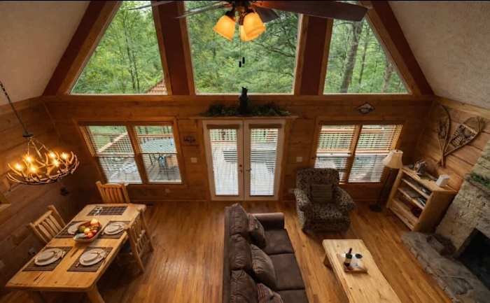 Charming Smoky Mtn Cabin w/ Hot Tub & Arcade photo 5
