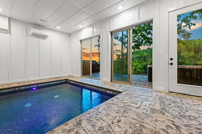 The Incredible Smoky Mtn Luxury Lake House photo 4