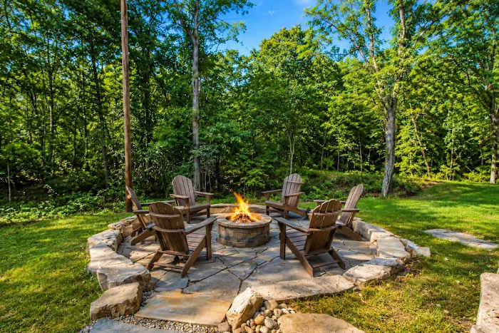 Mountaintop Log Cabin photo 3