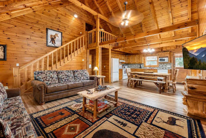 Mountaintop Log Cabin photo 4