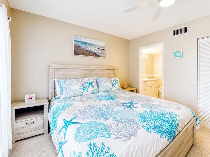 Luxe Marco Island 2BR Condo 1000 ft to the Beach photo 5