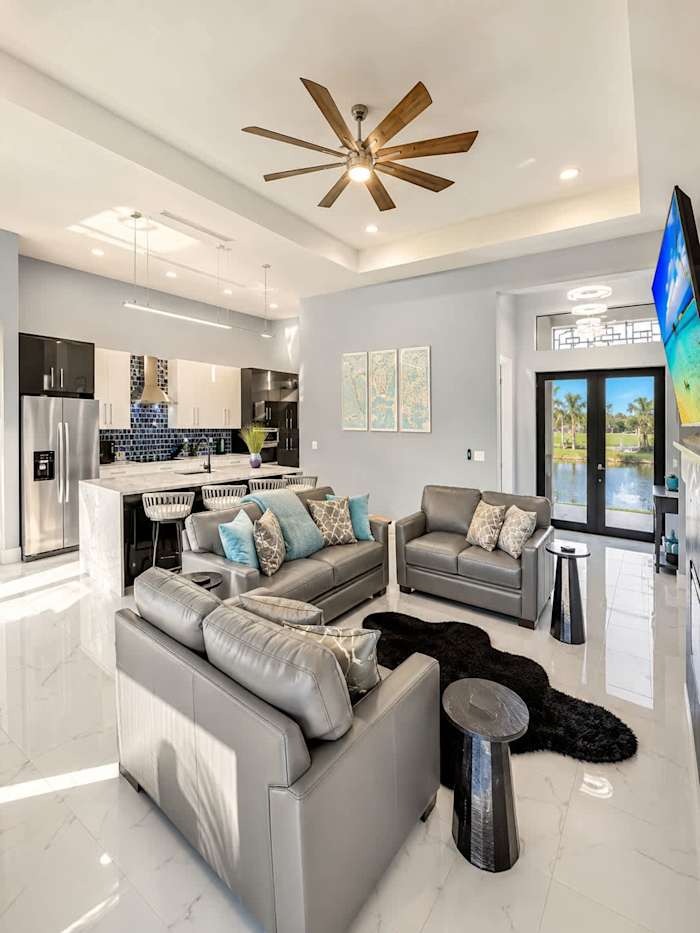 Brand New Luxe Waterfront Villa photo 5
