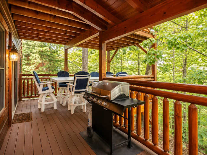 Luxury Cabin with Hot Tub photo 3