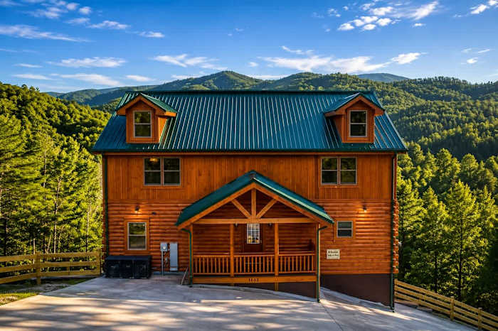 Luxury Cabin with Indoor Pool photo 2
