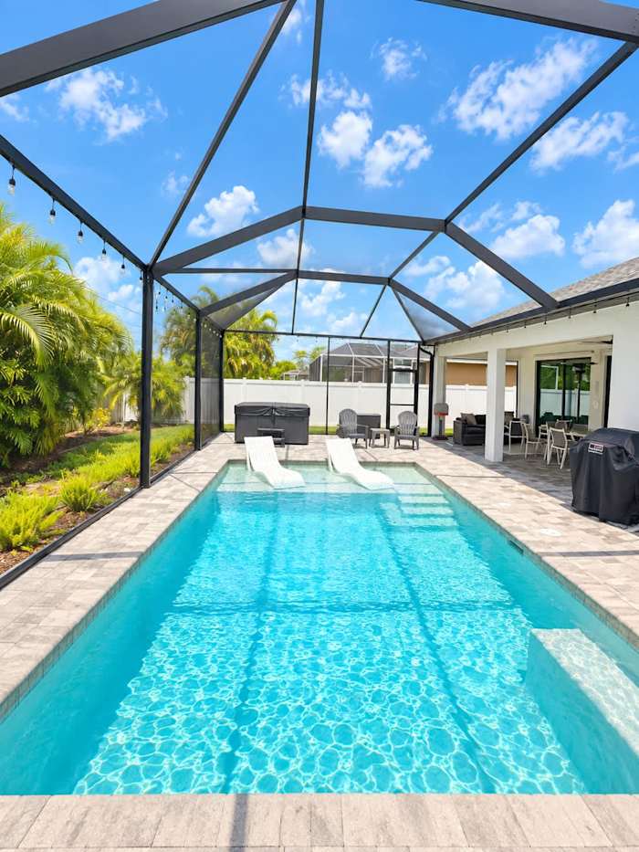 A Modern Vacation Home - Welcome to Pineapple Cove photo 2