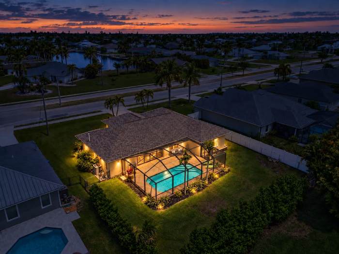 Luxe Cape Coral Pool Oasis Dog-Friendly photo 2