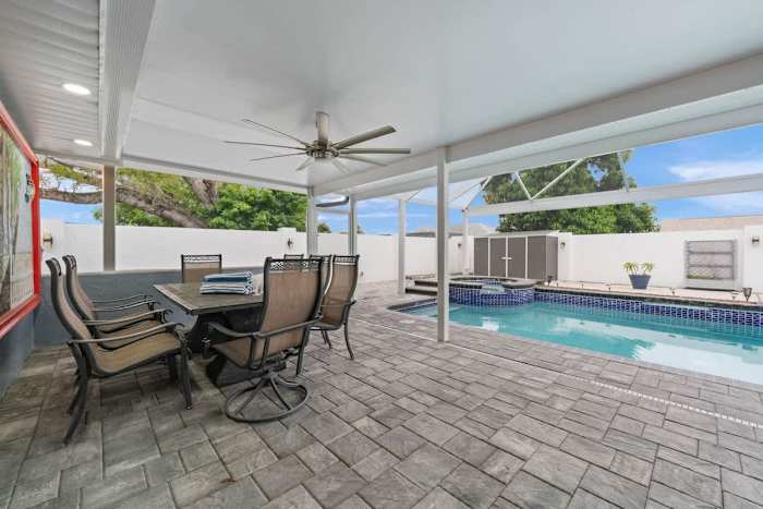 The Pool House Spa photo 4