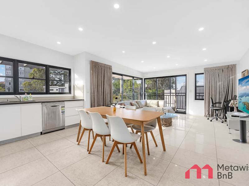 Bondi Junction Penthouse Style
