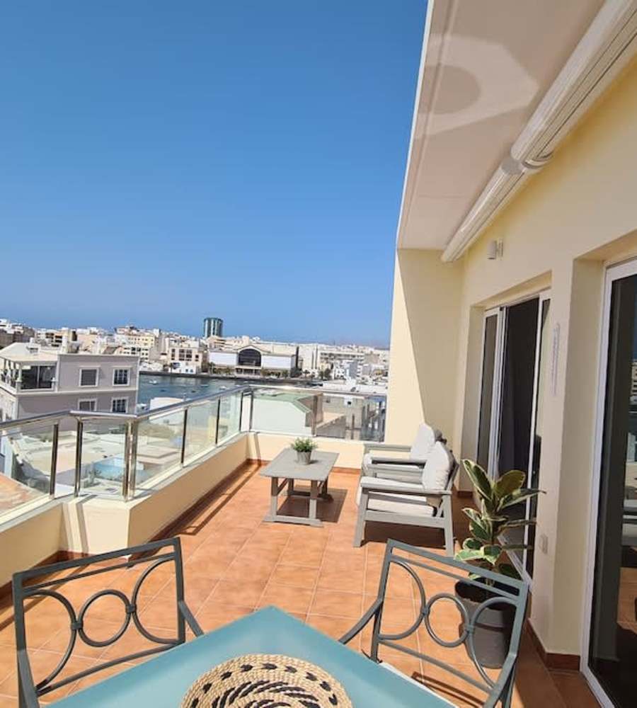Terraza en Arrecife junto a El Charco de San Ginés
