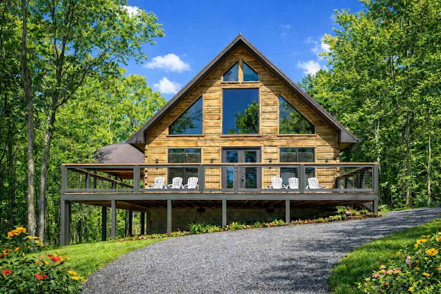Luxury Cabin w/ Hot Tub & Smoky Mountain Views