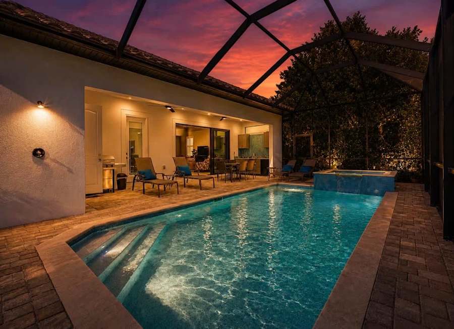 Naples Modern Masterpiece