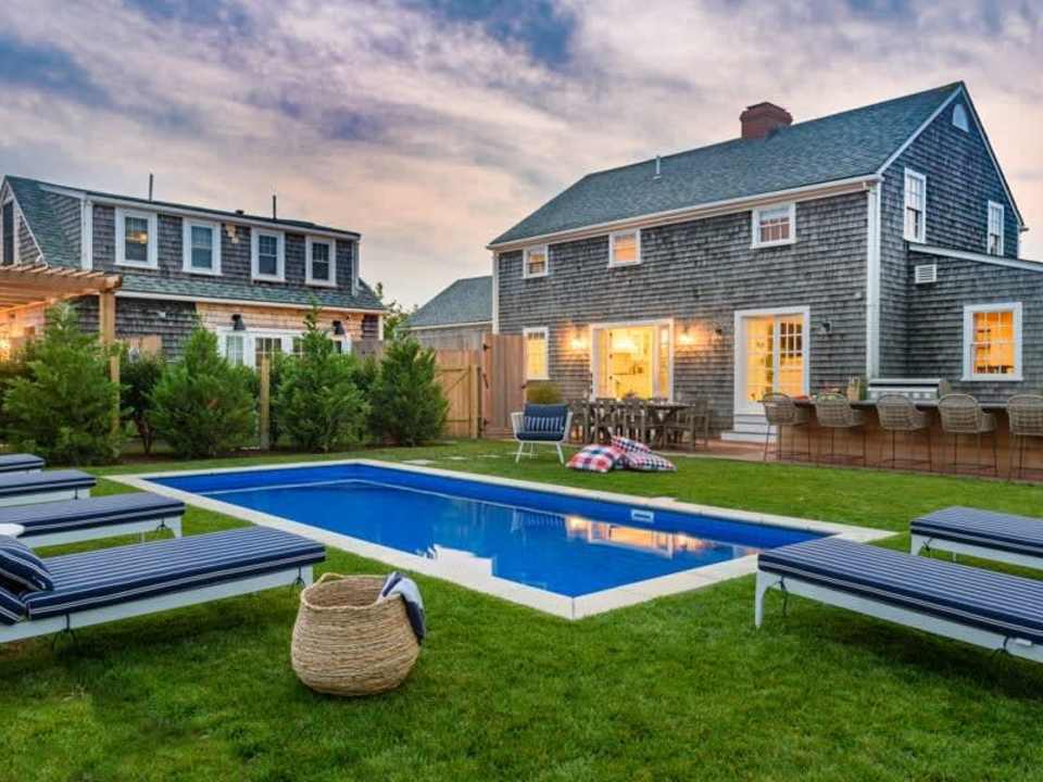Luxury Nantucket Estate, Heated Pool & Hot Tub