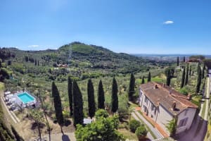 5 bedroom Tuscany villa rental