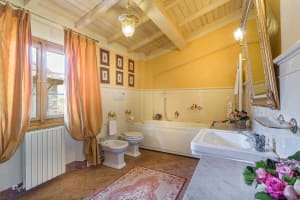 Luxury Lucca villa