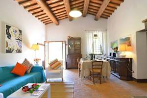 3 bedroom Umbria villa with pool