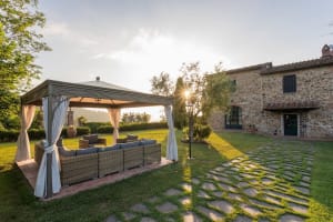 Tuscany villa with pool