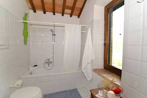 3 bedroom Umbria villa with pool