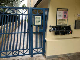 Convenient lock box location at the property entrance