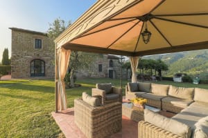 Tuscany villa with pool