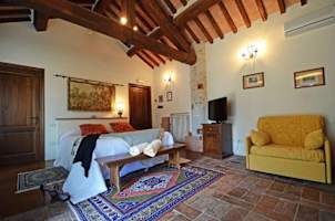 Anghiari villa rental