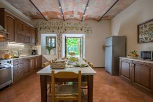 Arezzo villa rental