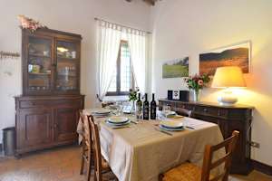 3 bedroom Umbria villa with pool