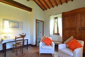 3 bedroom Umbria villa with pool