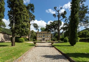 Lucca villa rental