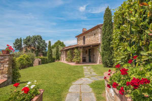 Stunning Tuscan farmhouse