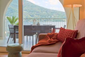 Lake Maggiore lakeside apartment