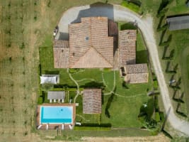 Stunning luxury Tuscany villa rental