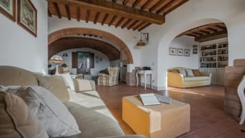 Pisa villa rental