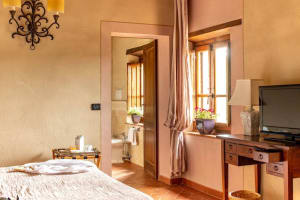 Stunning luxury Tuscany villa rental