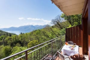 Family friendly Italian Lakes villa rental