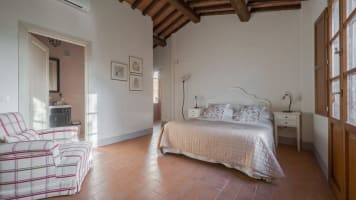 Pisa villa rental