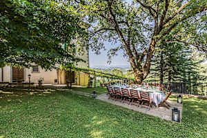 Arezzo villa rental